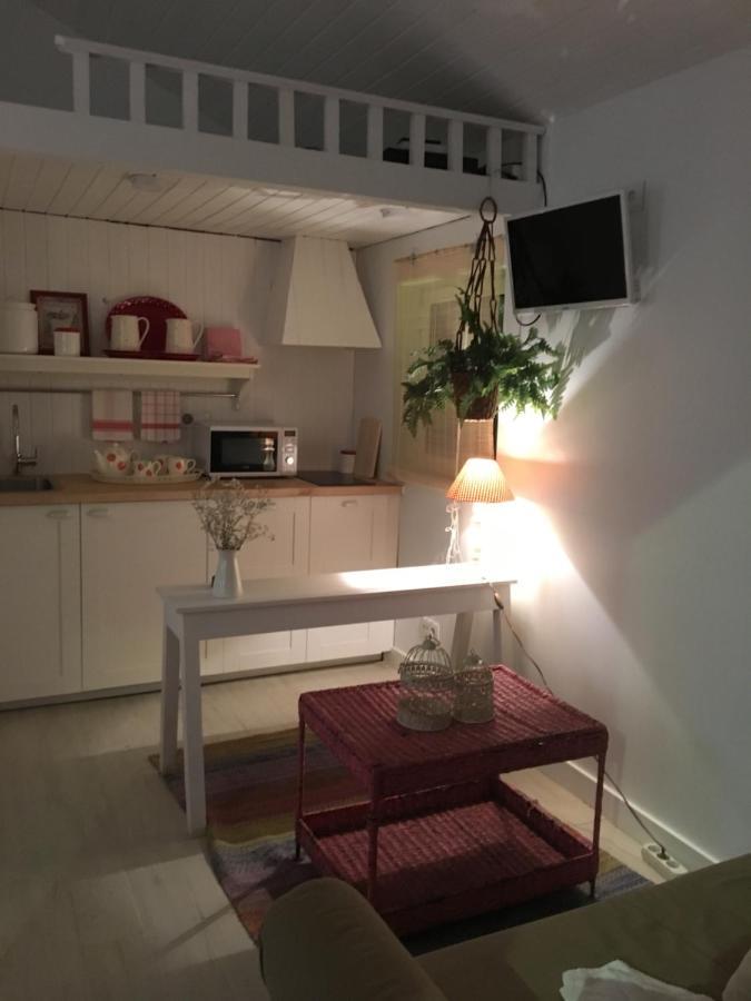 Chalet Lisbon Cozy House W/garden And Pool *